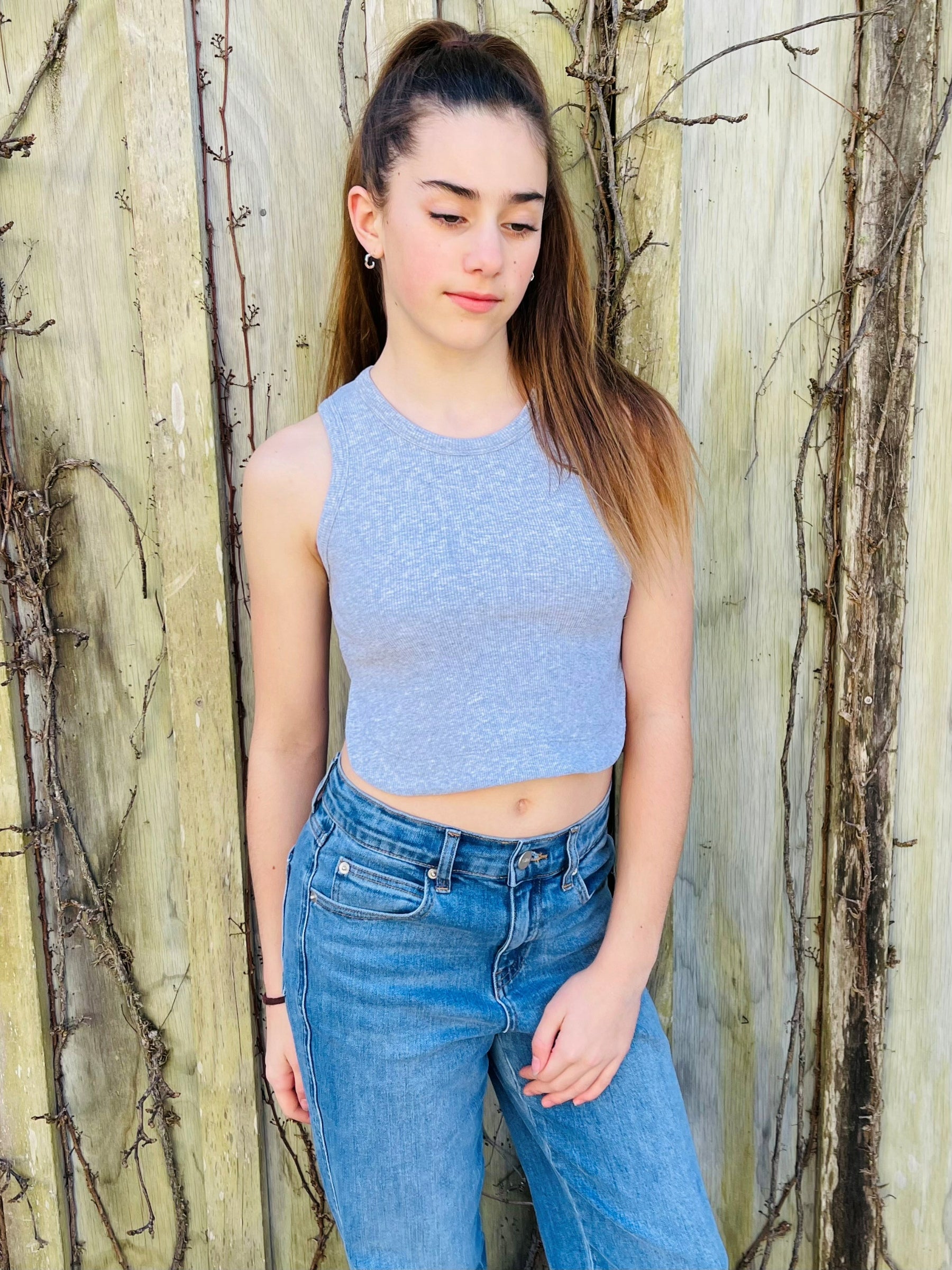 Yuri Cropped Singlet Grey